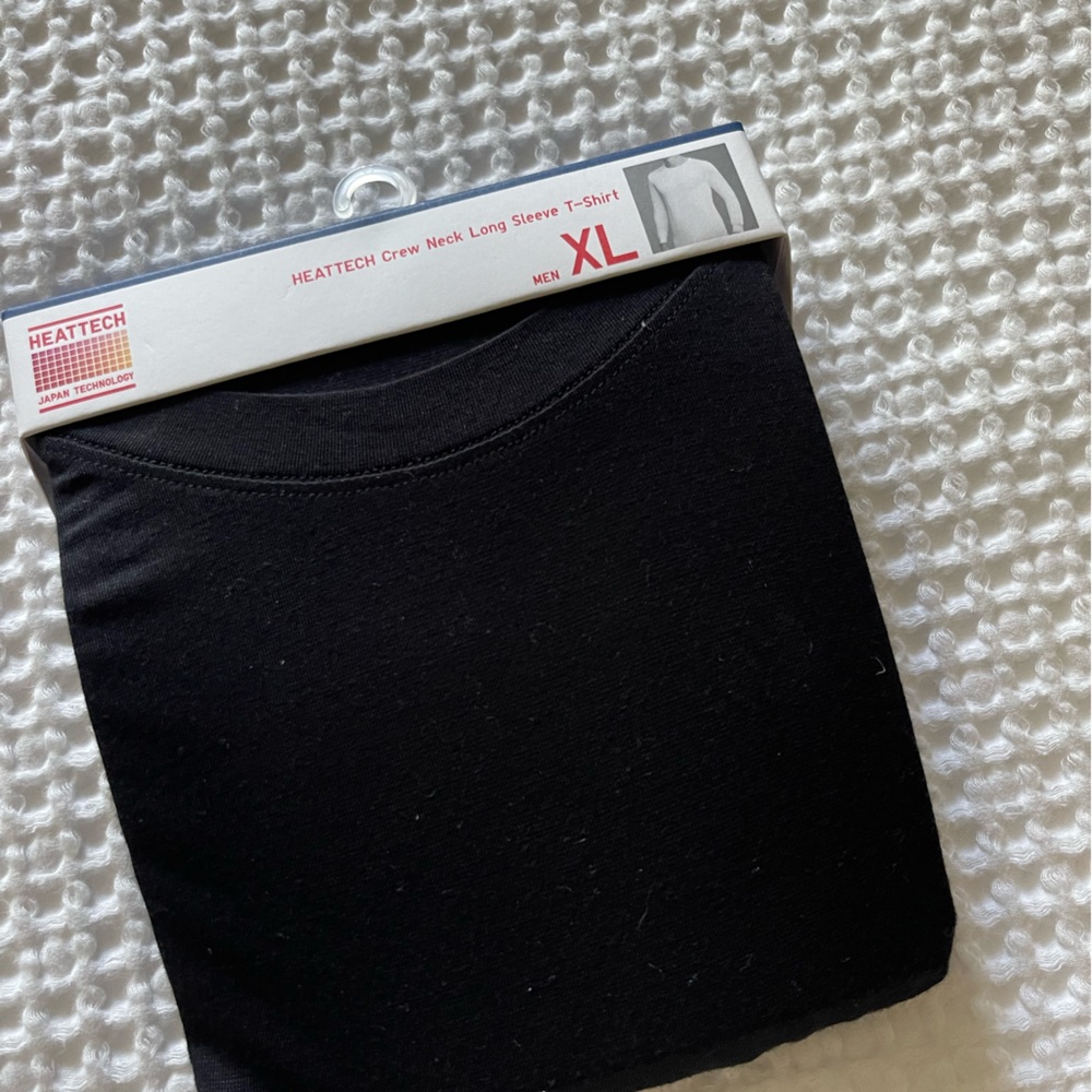 Uniqlo heattech crew neck long sleeve